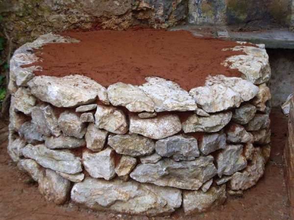 Base de horno en piedra.